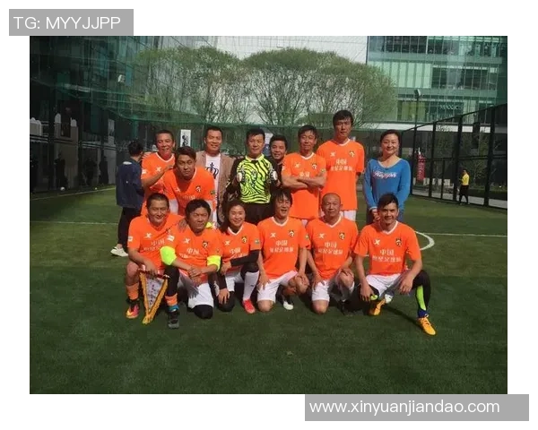 中国足球明星的成长历程与成就分析及其对足球发展的影响